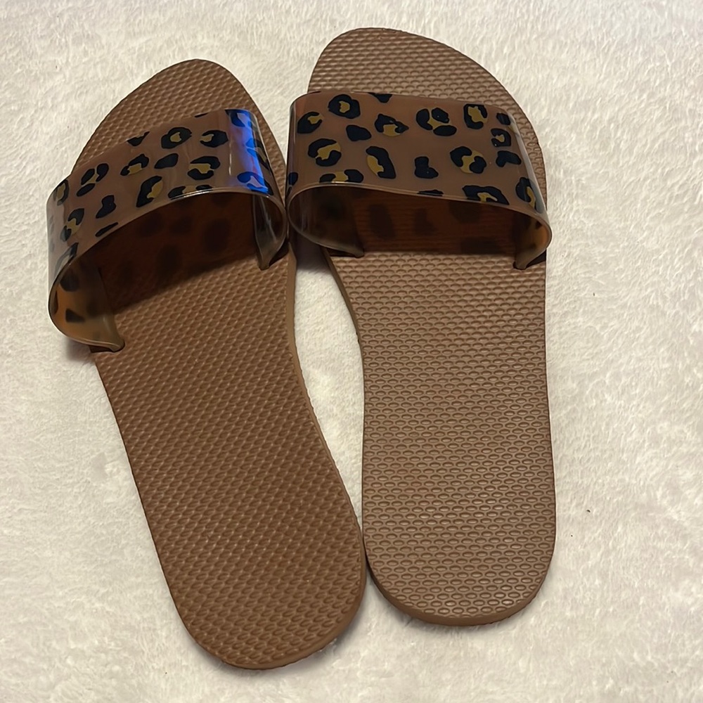 Old Navy Leopard Jelly Slides